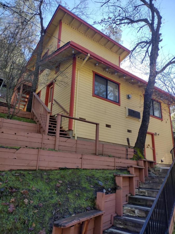 Yosemite Gatekeeper'S Lodge エル・ポータル エクステリア 写真
